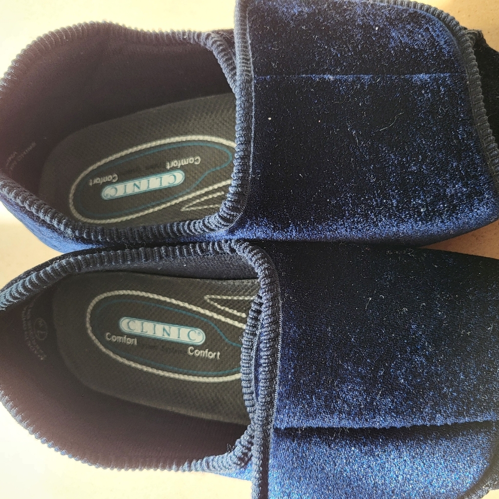 Tender Tootsies Pure Comfort Clinic Slippers